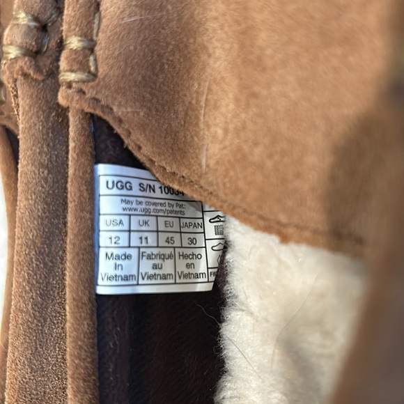 Ugg Men’s Alder Slip On - Picture 2 of 3